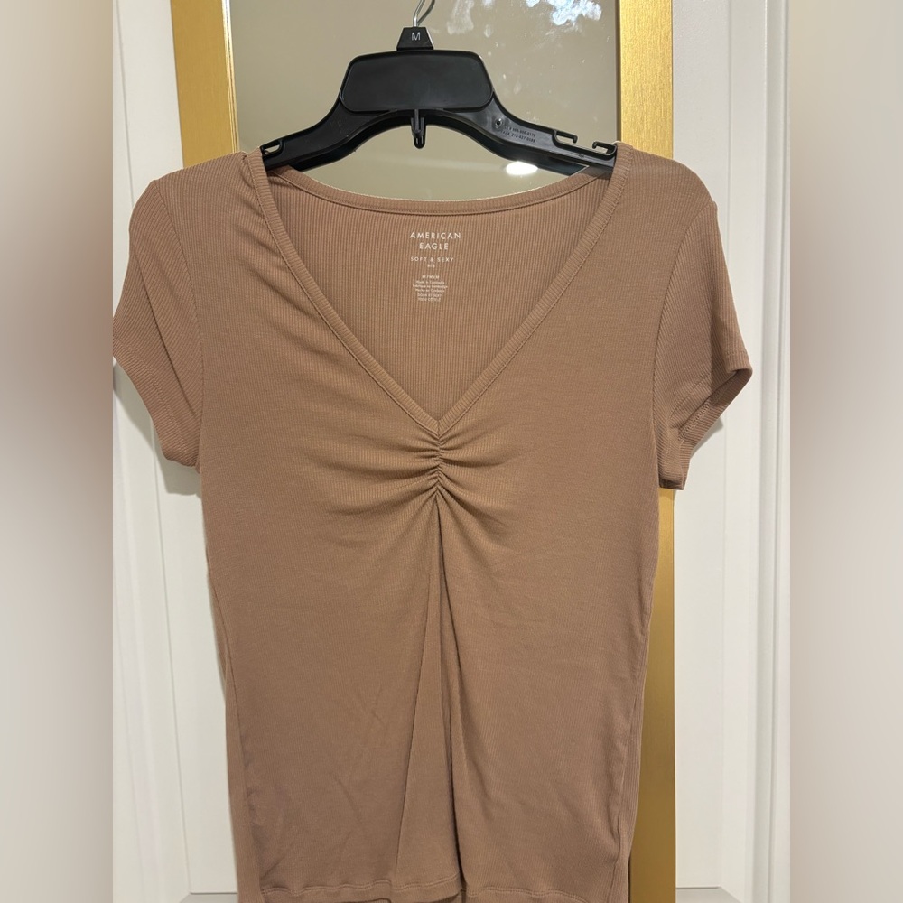 American Eagle Outfitters Tan Ruched V-Neck Tee